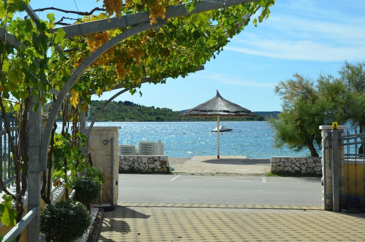 Villa Katarina 斯里马 外观 照片