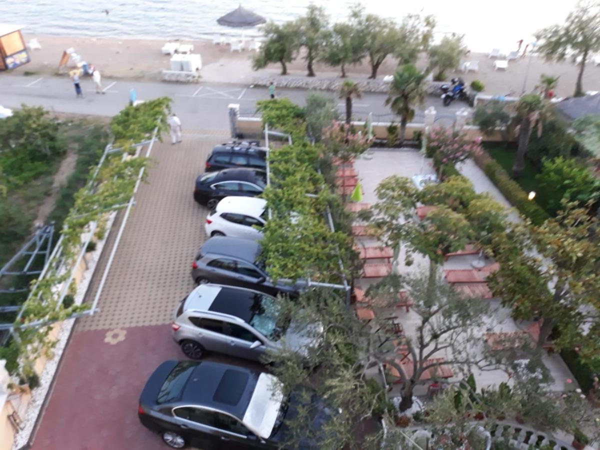 Villa Katarina 斯里马 外观 照片